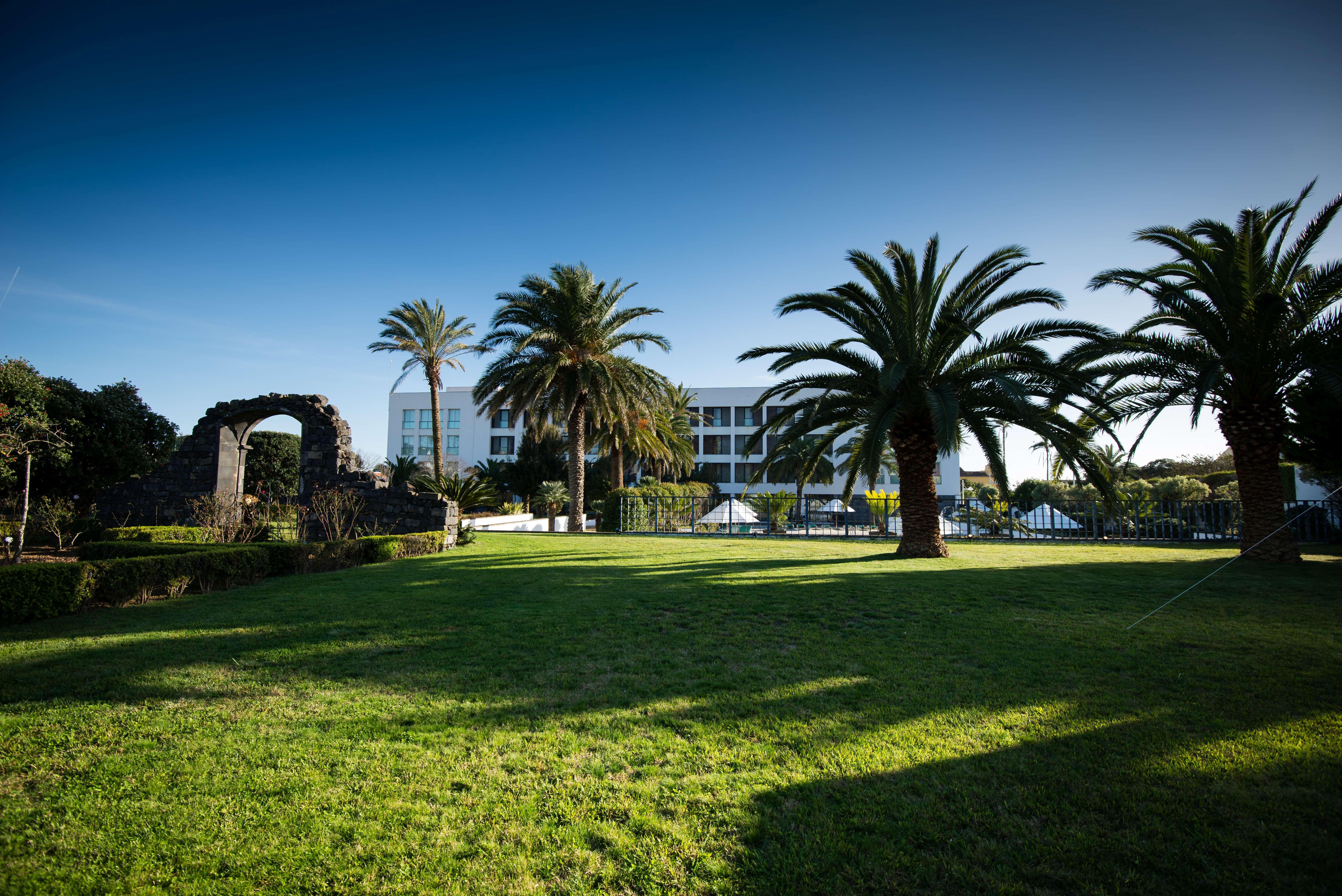 Azoris Royal Garden - Leisure & Conference Hotel Ponta Delgada  Exterior photo